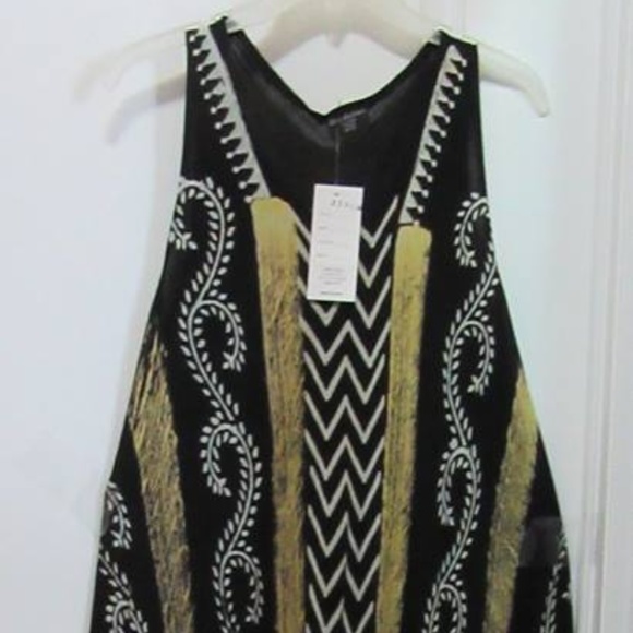 New Sun Dress not belt - Nice cool loose dress - Picture 4 of 11
